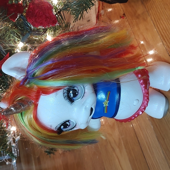 POOPIE SURPRISE UNICORN - Picture 3 of 4